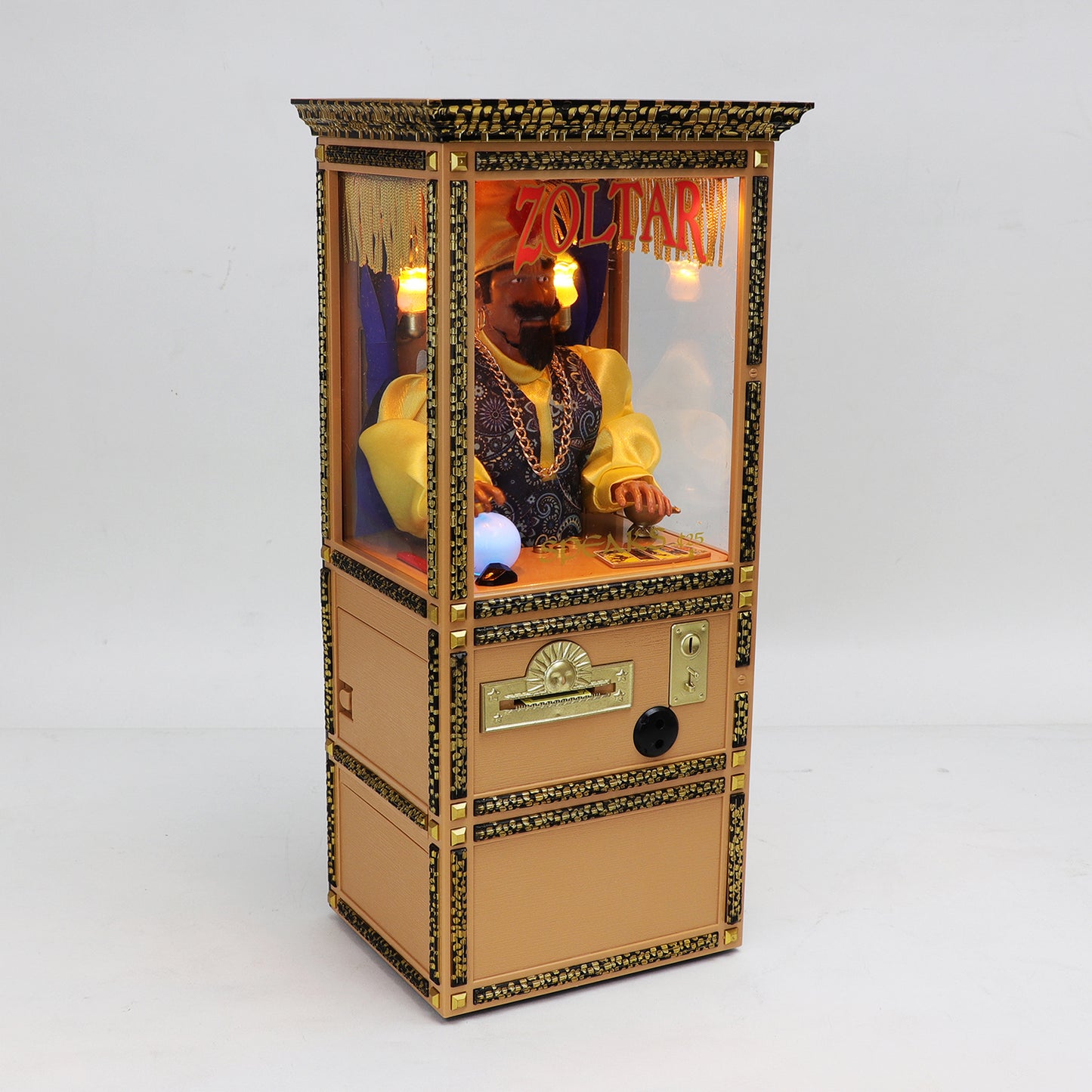 Zoltar Speaks Fortune Teller Machine