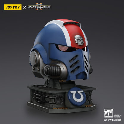Ultramarines Lieutenant Titus MKX Helmet & Display Stand