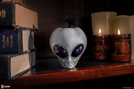 Alien Apple
