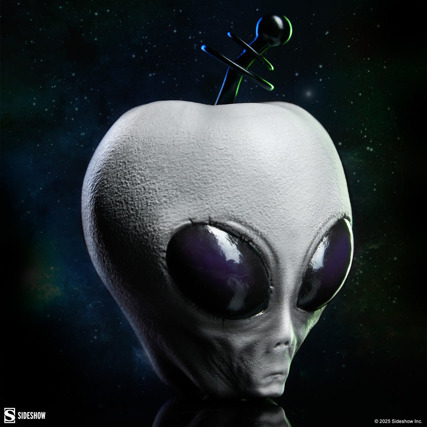 Alien Apple