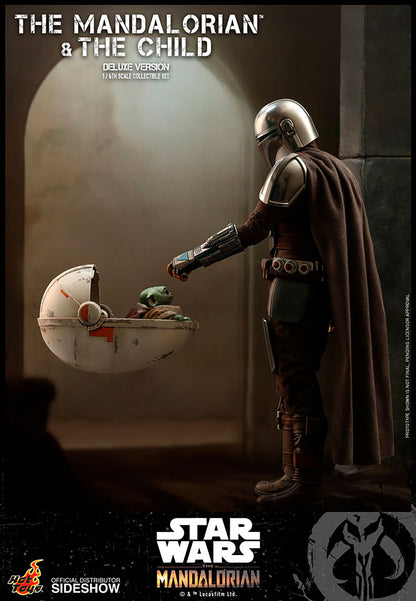 The Mandalorian and The Child (Deluxe)